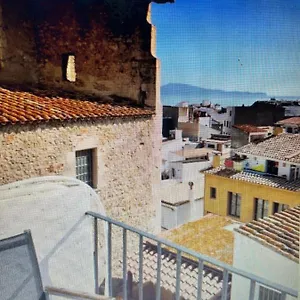 hostal-den-perris-lescala-17130.topcostabravahotels.com/